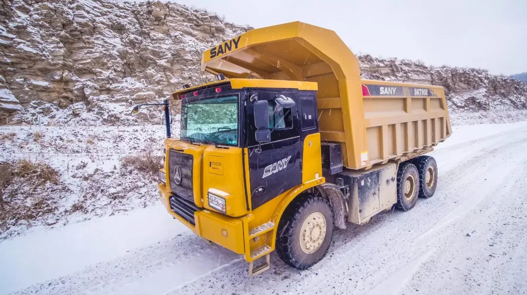 機(jī)械傳(chuan)動(dòng)矿用(yong)自卸車(che)(刚性矿卡)